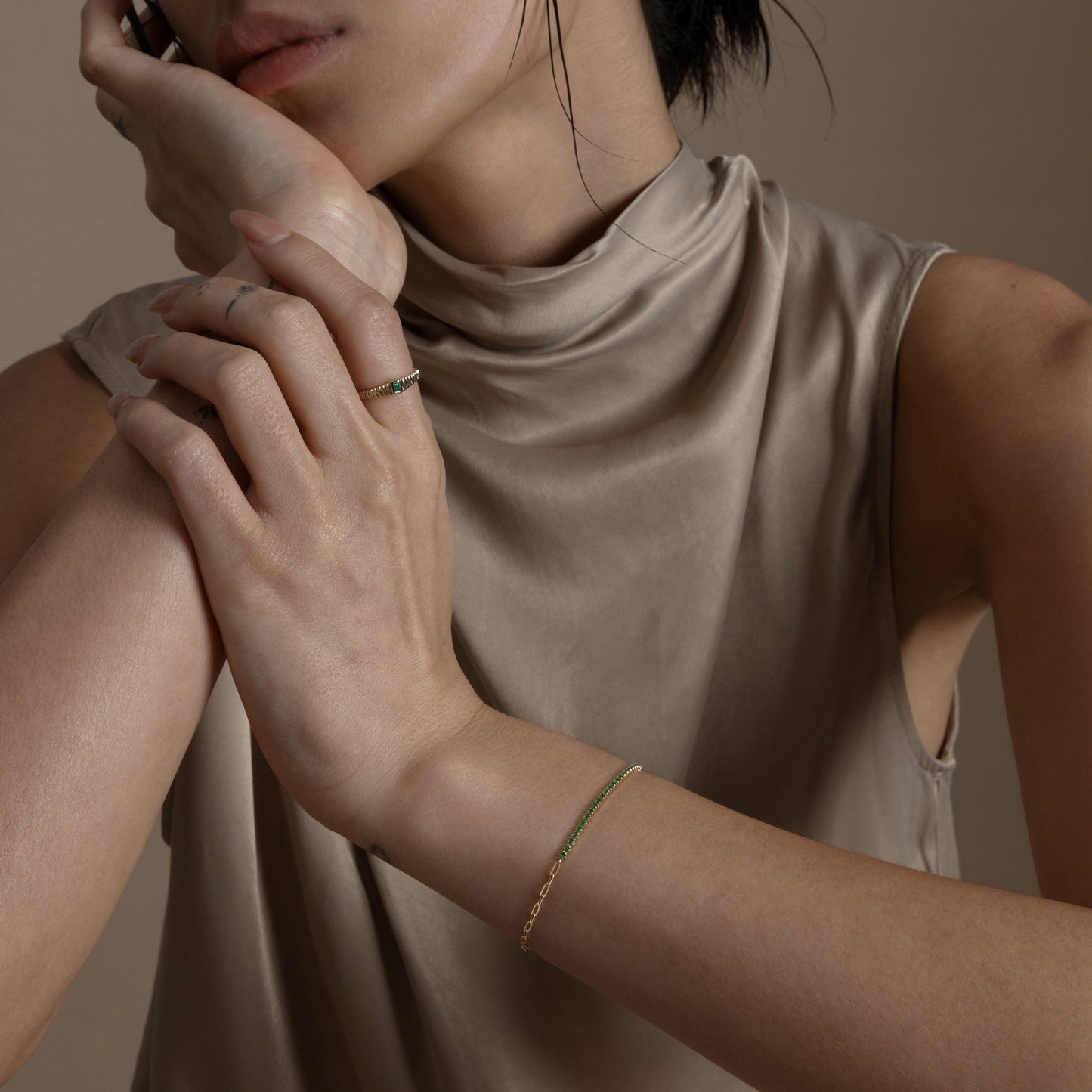 Pre-order: Emerald Baguette Ribbed Ring