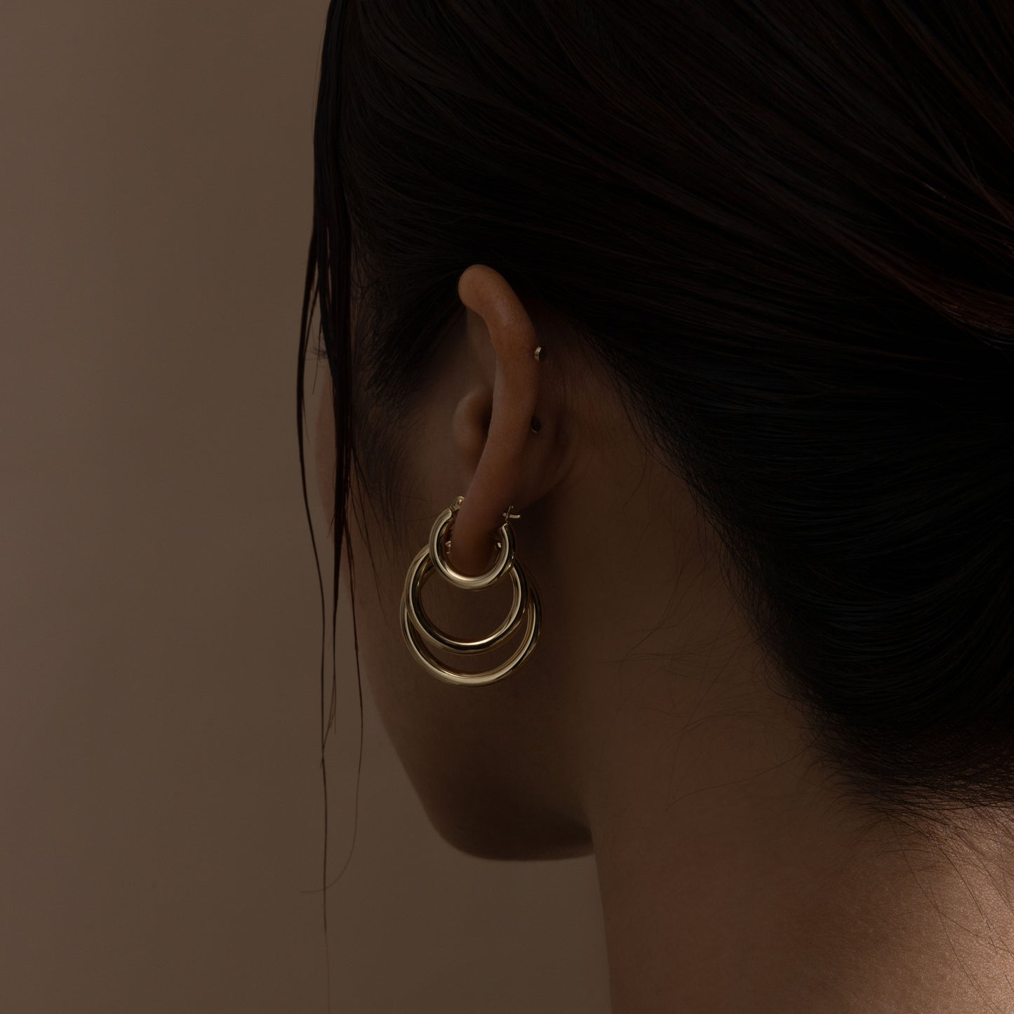 Classic Bold Hoop Earrings - Medium (Pair)