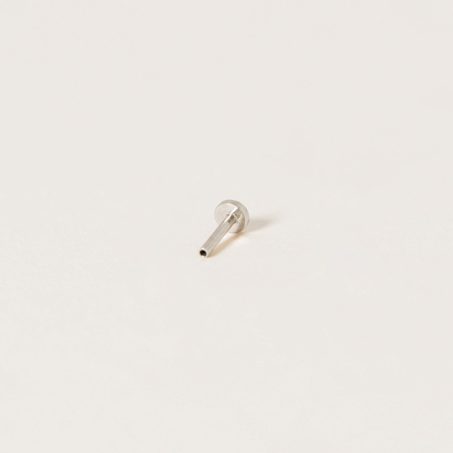 Flatback Labret Post